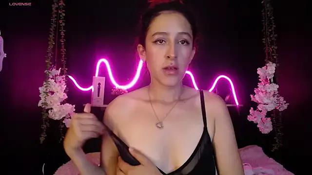 Try our streaming cams variety and talk on a personal level with our adorable girls streamers, showing off their bountiful shapes and dildos.