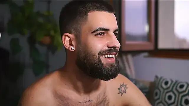 HairyRobxxx from StripChat is Freechat