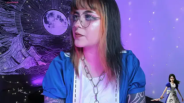 Hallucigenia_ on StripChat 