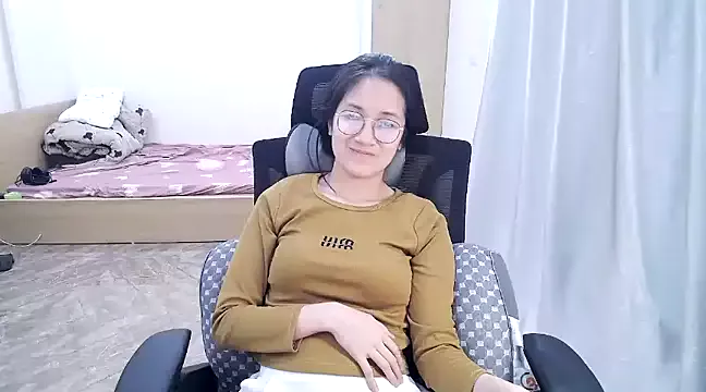 Hana099 on StripChat 