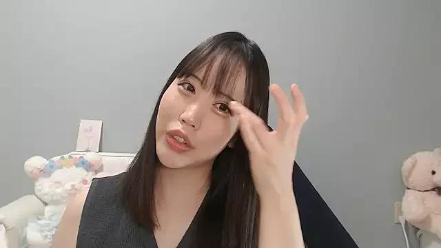 hana_ch from StripChat is Freechat