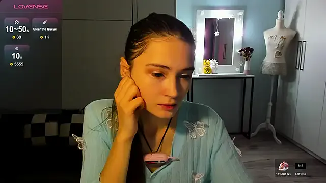 Hana_Flo_ on StripChat 