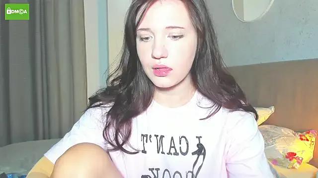 HanahW from StripChat