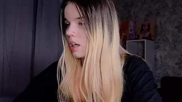HanaMitsuri from StripChat