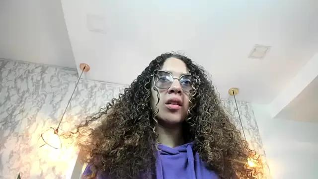 Hanna_Cornee_ from StripChat is Freechat