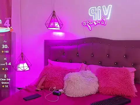 Hanna_Deluxe from StripChat