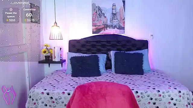 Try our streaming cams variety and talk on a personal level with our adorable girls streamers, showing off their bountiful shapes and dildos.