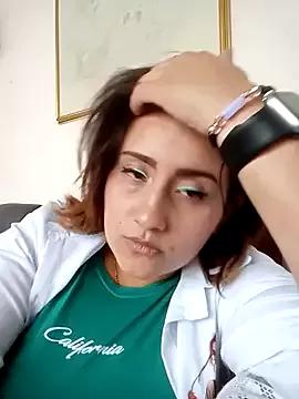 hanna_sky1 from StripChat