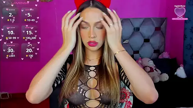 Hanna_tss from StripChat