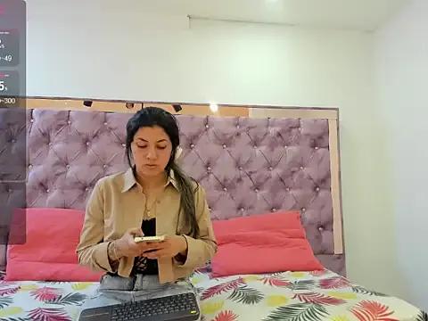 hanna_wets from StripChat is Freechat