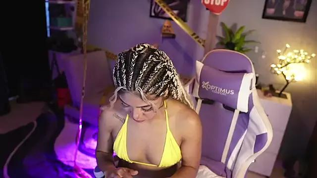 Try our streaming cams variety and talk on a personal level with our adorable girls streamers, showing off their bountiful shapes and dildos.