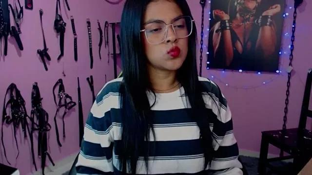 Try our streaming cams variety and talk on a personal level with our adorable girls streamers, showing off their bountiful shapes and dildos.