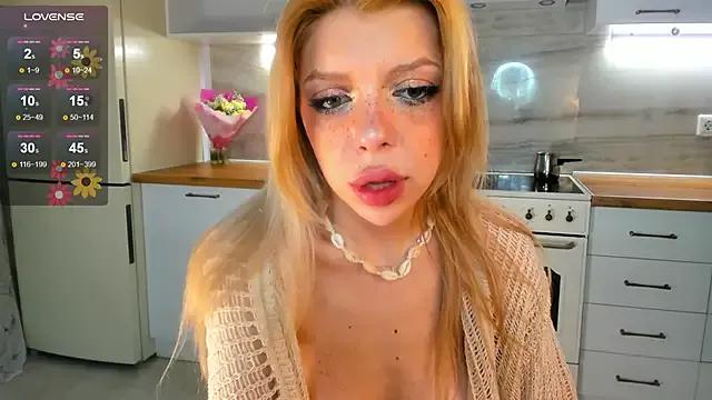 Hannah_Carr from StripChat