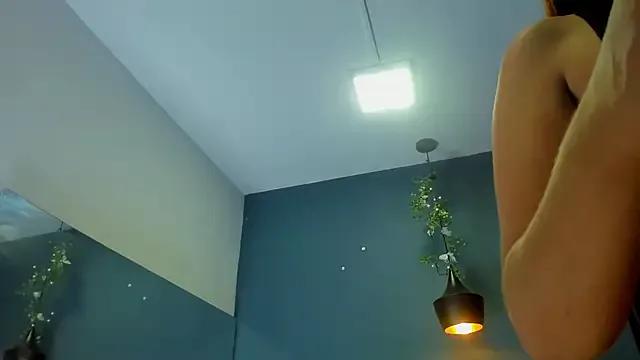 Hannah_Miller__ from StripChat