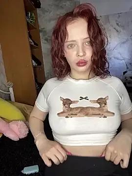 Hannah_xBaby from StripChat