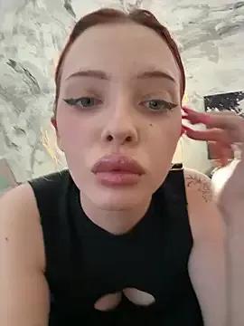 Hannah_xBaby from StripChat