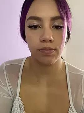 hannahb-e from StripChat is Freechat