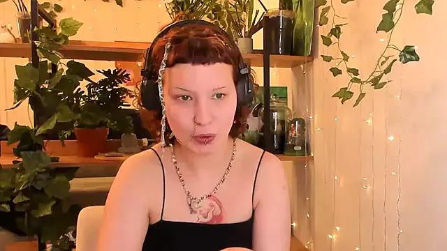 HannahBynes from StripChat