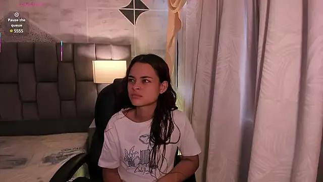 HannaRhodes from StripChat