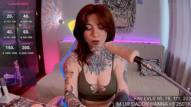 HannaXWonder from StripChat