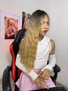 Hansell_francheska from StripChat is Freechat