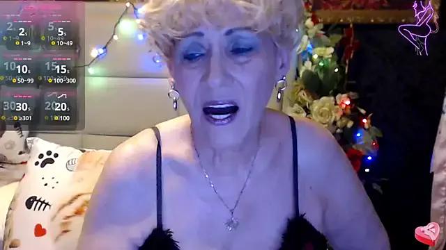 HappyWomanOn from StripChat