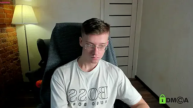 Harm_Dick from StripChat is Freechat