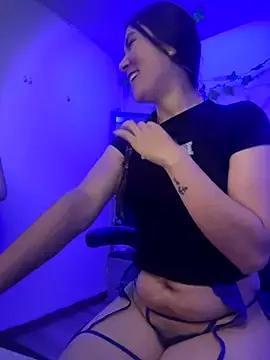 HarmonyEvanns from StripChat is Freechat