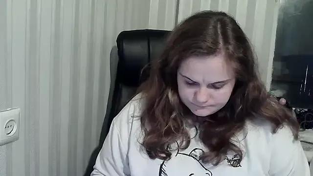 HarmonyKarera from StripChat is Freechat