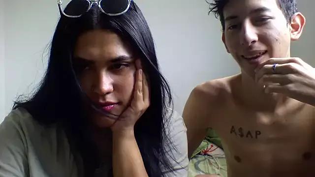 Harris_Annie from StripChat is Freechat