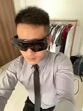 harrylouis1357 from StripChat