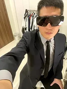 harrylouis1357 from StripChat
