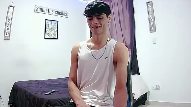 harrytomson_1 on StripChat 