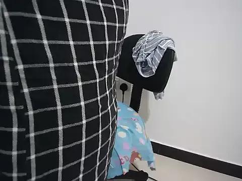 Hashinibaby from StripChat