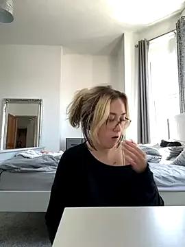 HeavenSentRueX from StripChat is Freechat