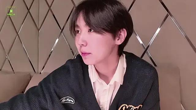 HeejinWang from StripChat