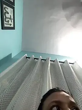 heenashai on StripChat 