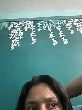 heenashai on StripChat 