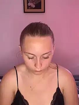 HeiligeJulia from StripChat is Freechat