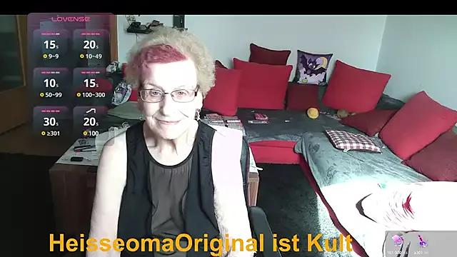HeisseomaOriginal from StripChat is Freechat