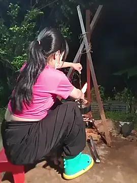 Helen-Tran from StripChat is Freechat