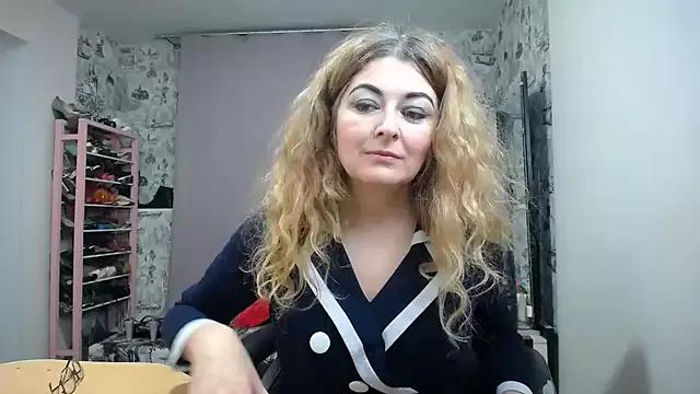 Helen1974 from StripChat