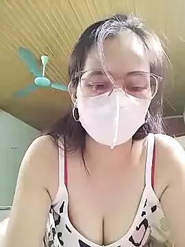 HELEN686 from StripChat