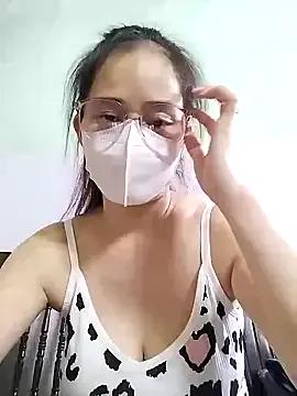 HELEN686 from StripChat