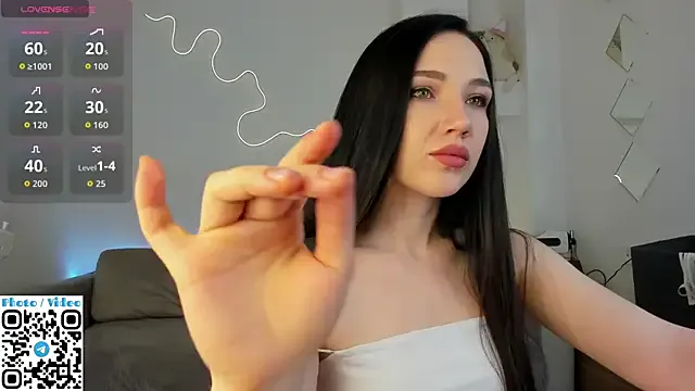 Helen_Spark on StripChat 