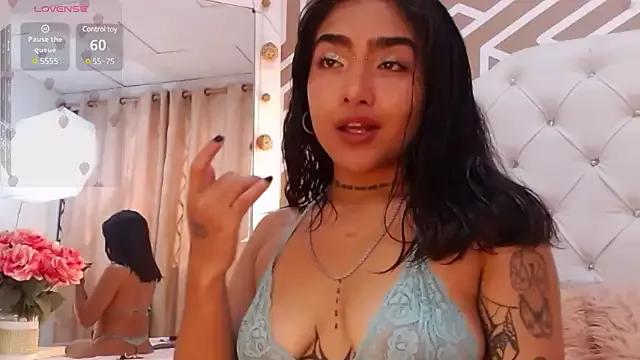 HelenaSwani from StripChat