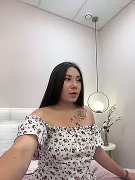 HelenBlos on StripChat