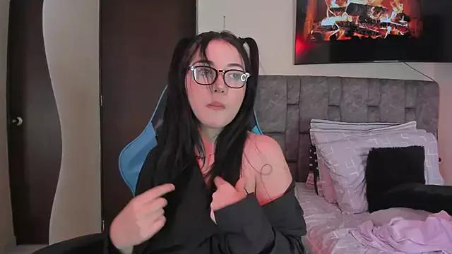 helenbunny_ from StripChat is Freechat
