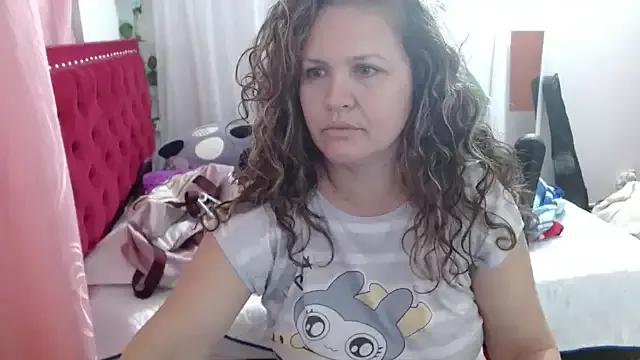 Helenca43 from StripChat