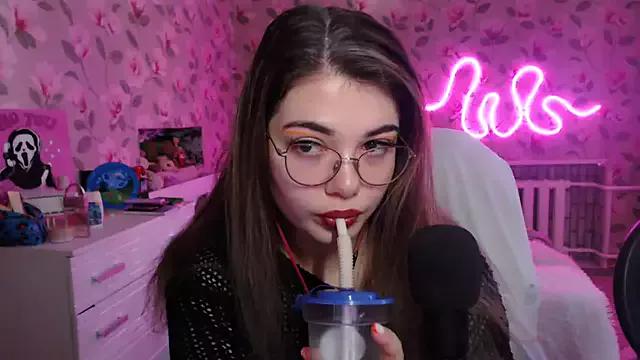 helengilmor from StripChat